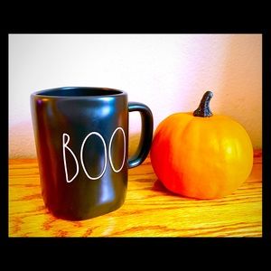 Rae Dunn Boo Halloween Mug 👻 🎃